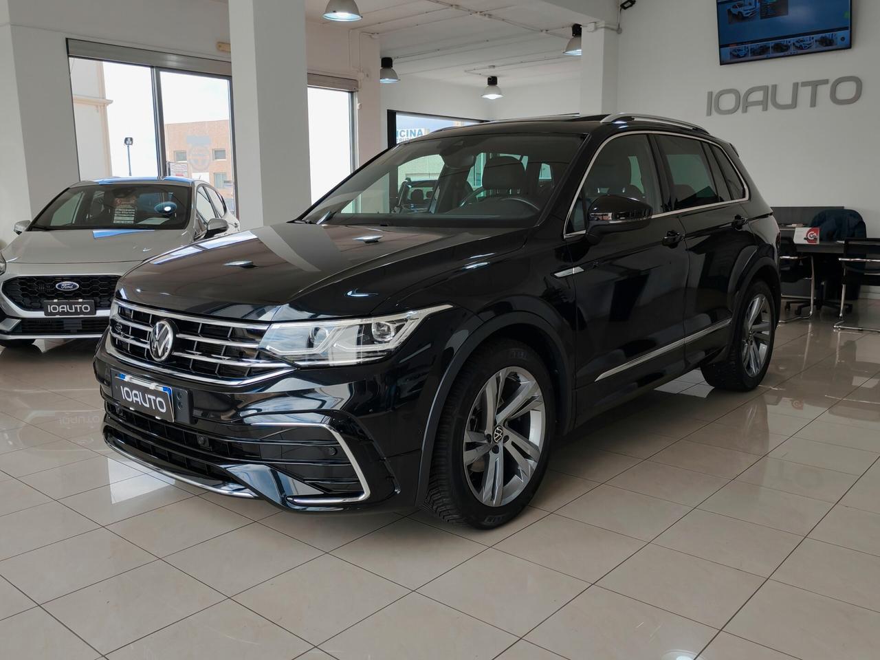 VW Tiguan 2.0 TDI 150cv DSG R-Line TETTO 2021