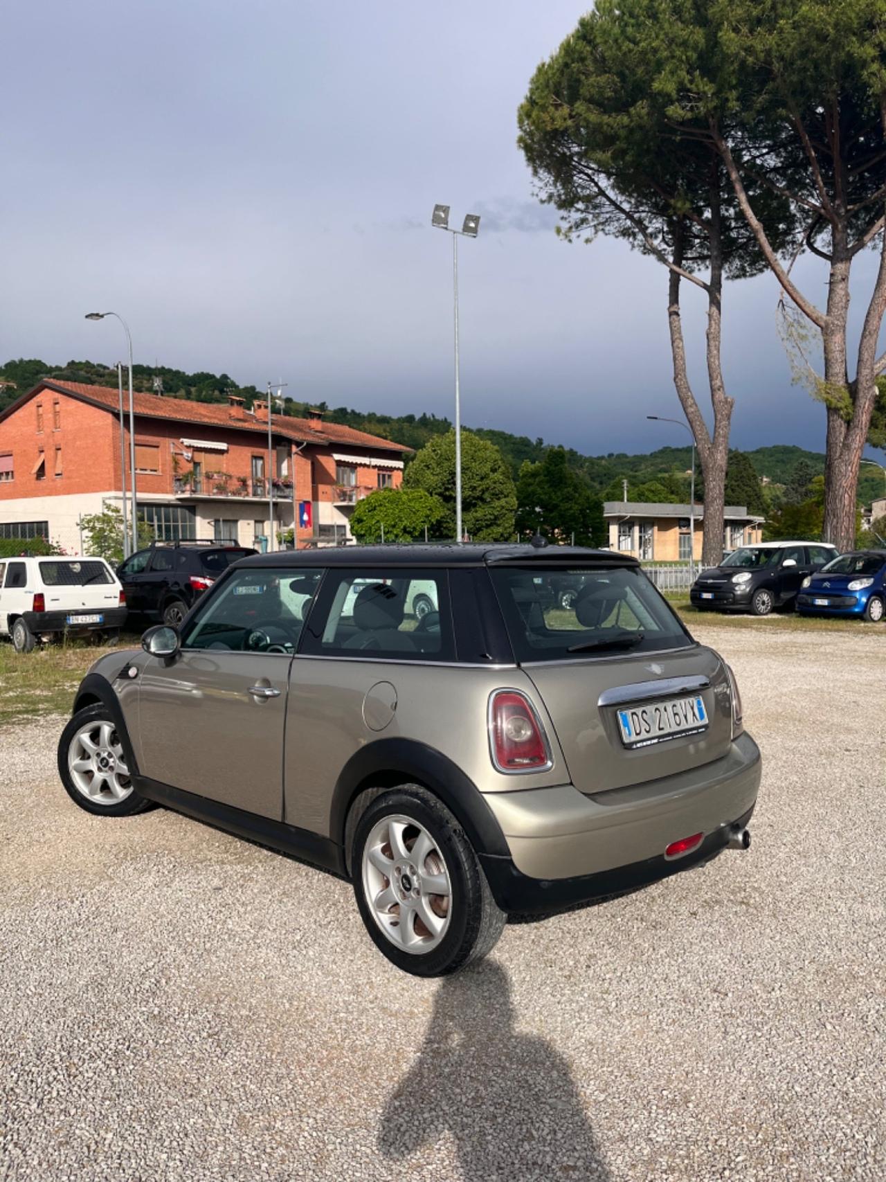 Mini Cooper D 1.6 diesel AUTOMATICA