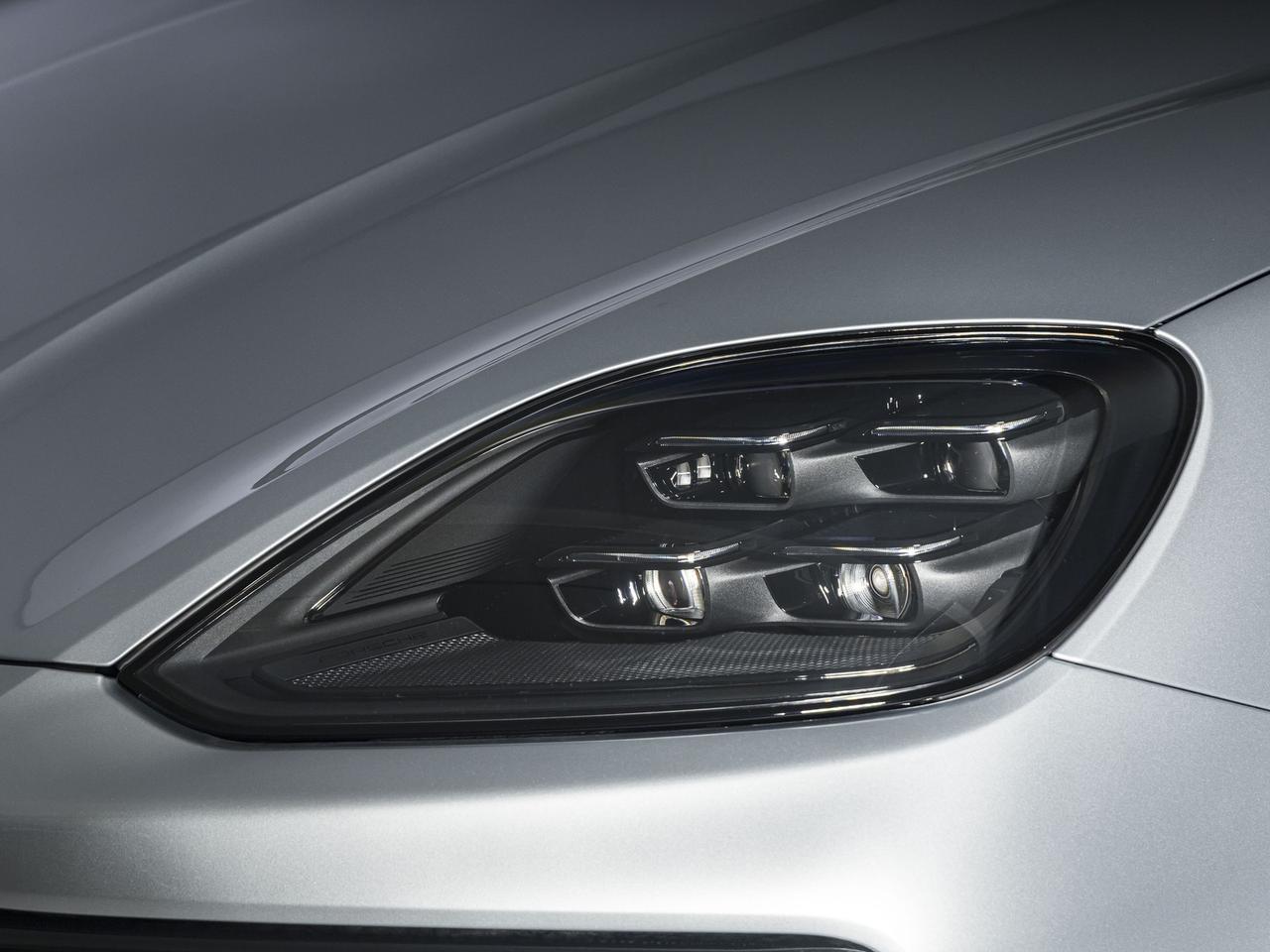 E-Hybrid Coupé