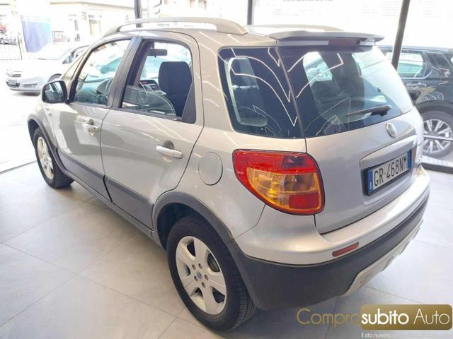 FIAT Sedici 1.9 MJT 4x4 Emotion