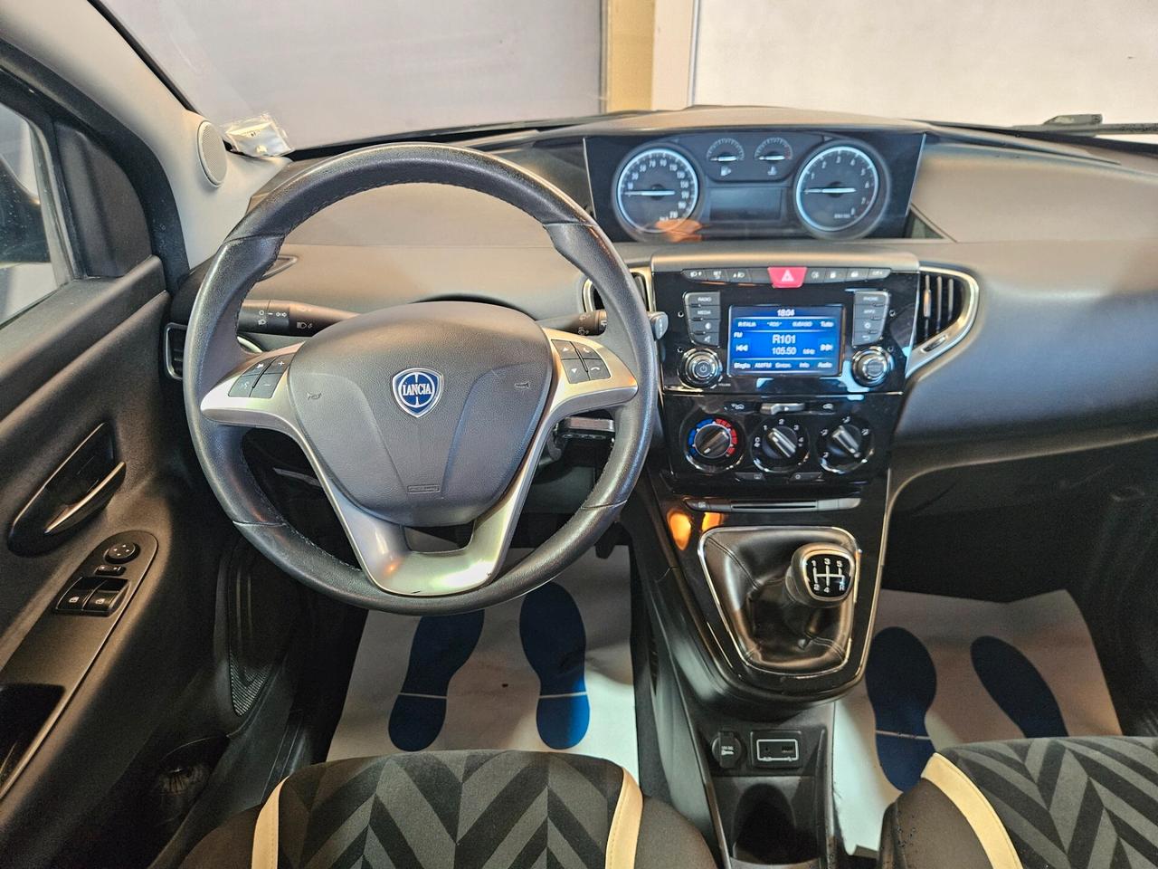 Lancia Ypsilon 1.2 Gold ecochic Gpl