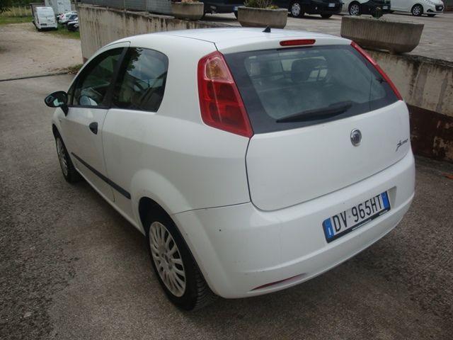 FIAT - Grande Punto - 1.3 MJT 3p. N1 4 posti