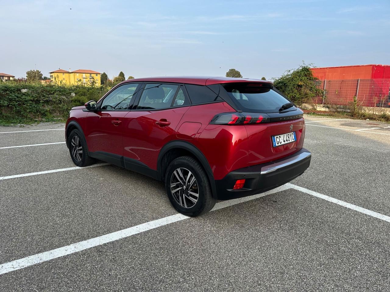 Peugeot 2008 PureTech 100 S&S Allure