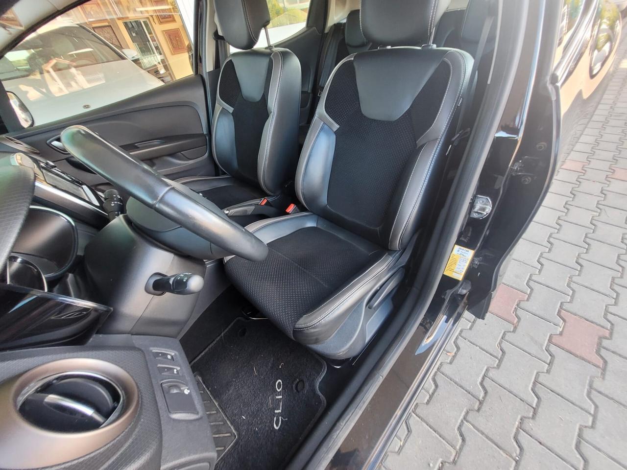 Renault Clio 1.2 75CV 5 porte Zen