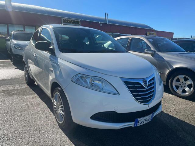 LANCIA Ypsilon 1.2 69 CV 5 porte Silver