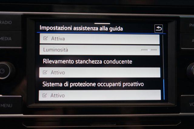 VOLKSWAGEN Tiguan 2.0 TDI 150 CV SCR DSG Life Pari al Nuovo