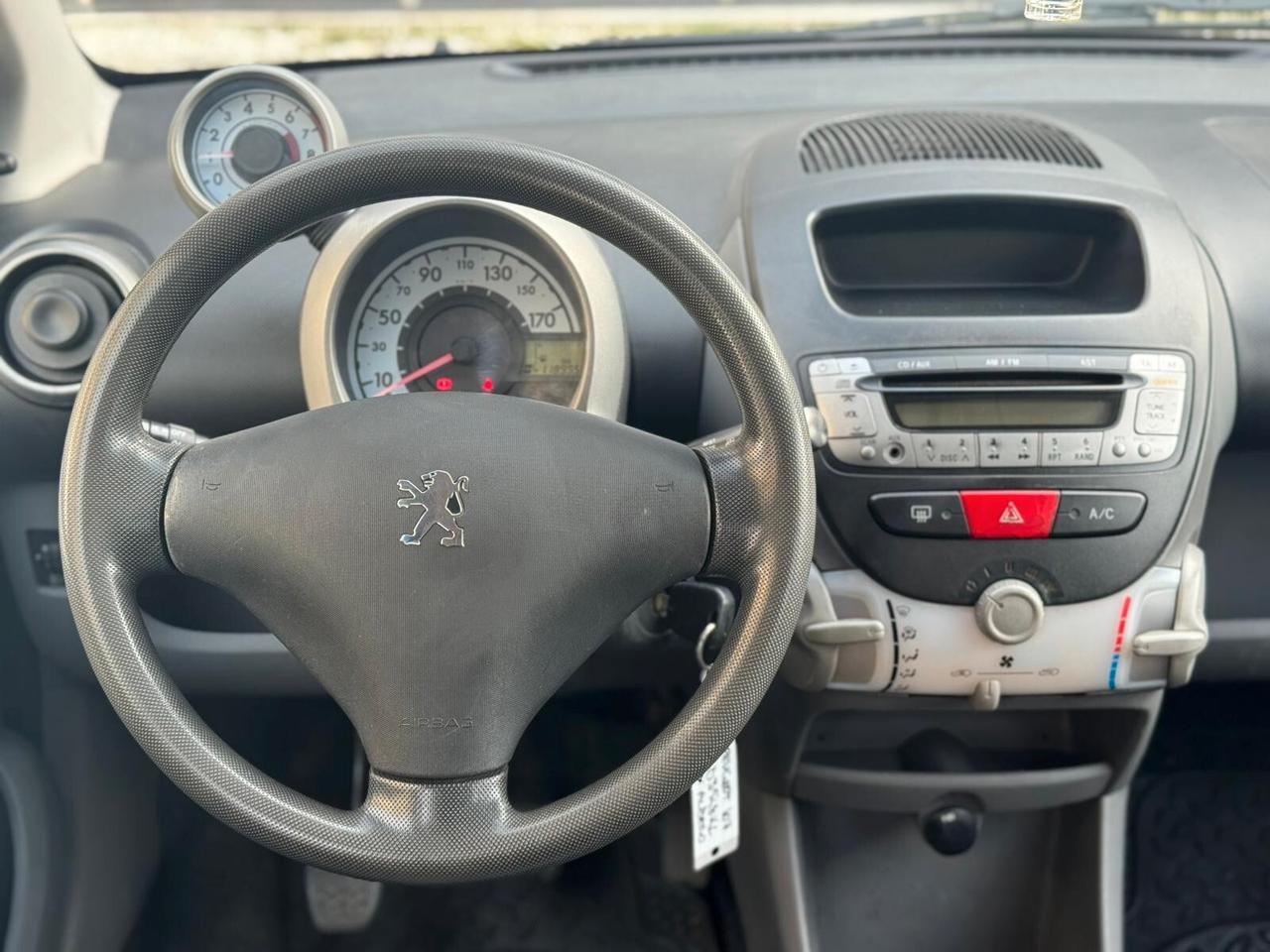 Peugeot 107 1.0 68CV 5p. Sweet Years