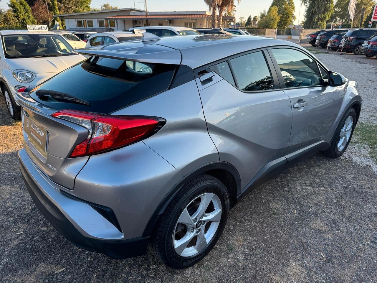 TOYOTA - C-HR - 1.8 Hybrid E-CVT Active - NEOPATENTATI - FINANZIABILE - PERMUTE