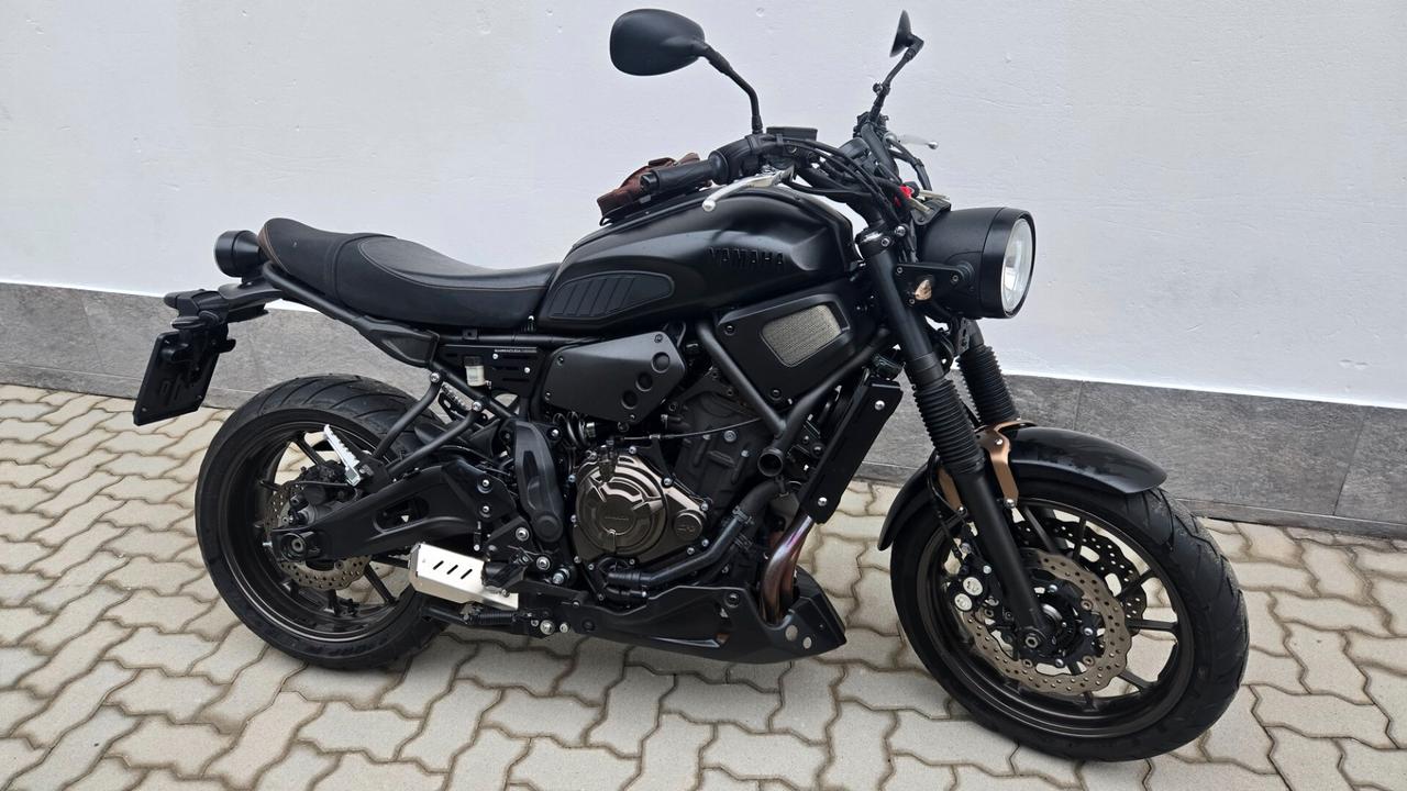 Yamaha XSR 700 ABS
