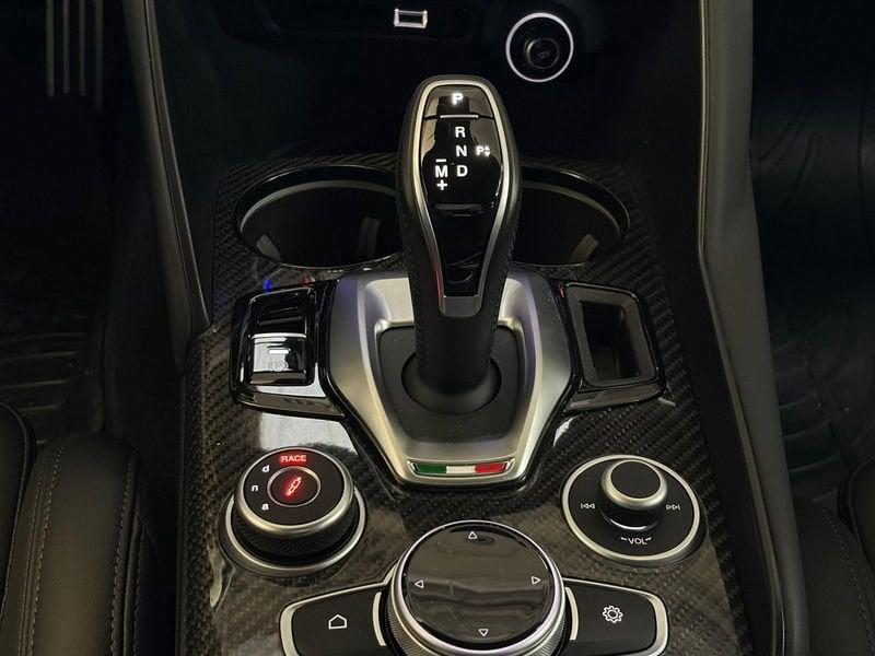 Alfa Romeo Giulia 2.9 V6 510 CV Quadrifoglio AT8