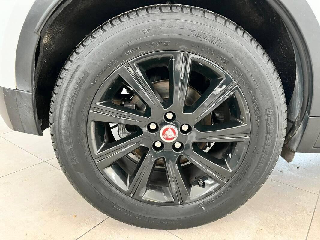 Jaguar E-Pace 2.0D 150 CV R-Dynamic