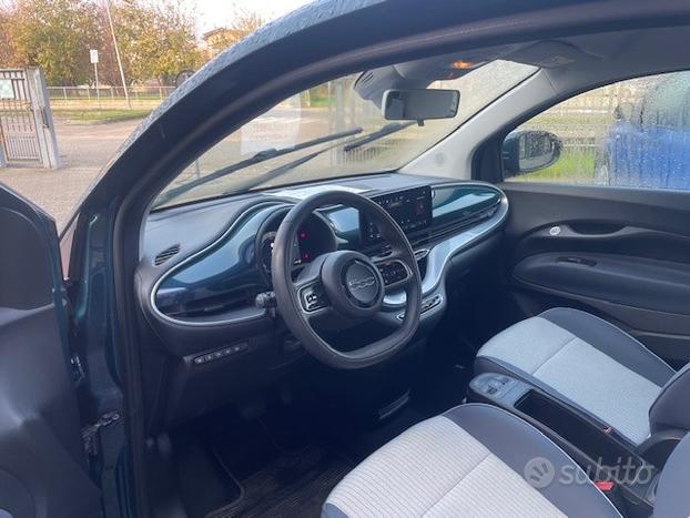 FIAT 500BEV ICON U44707