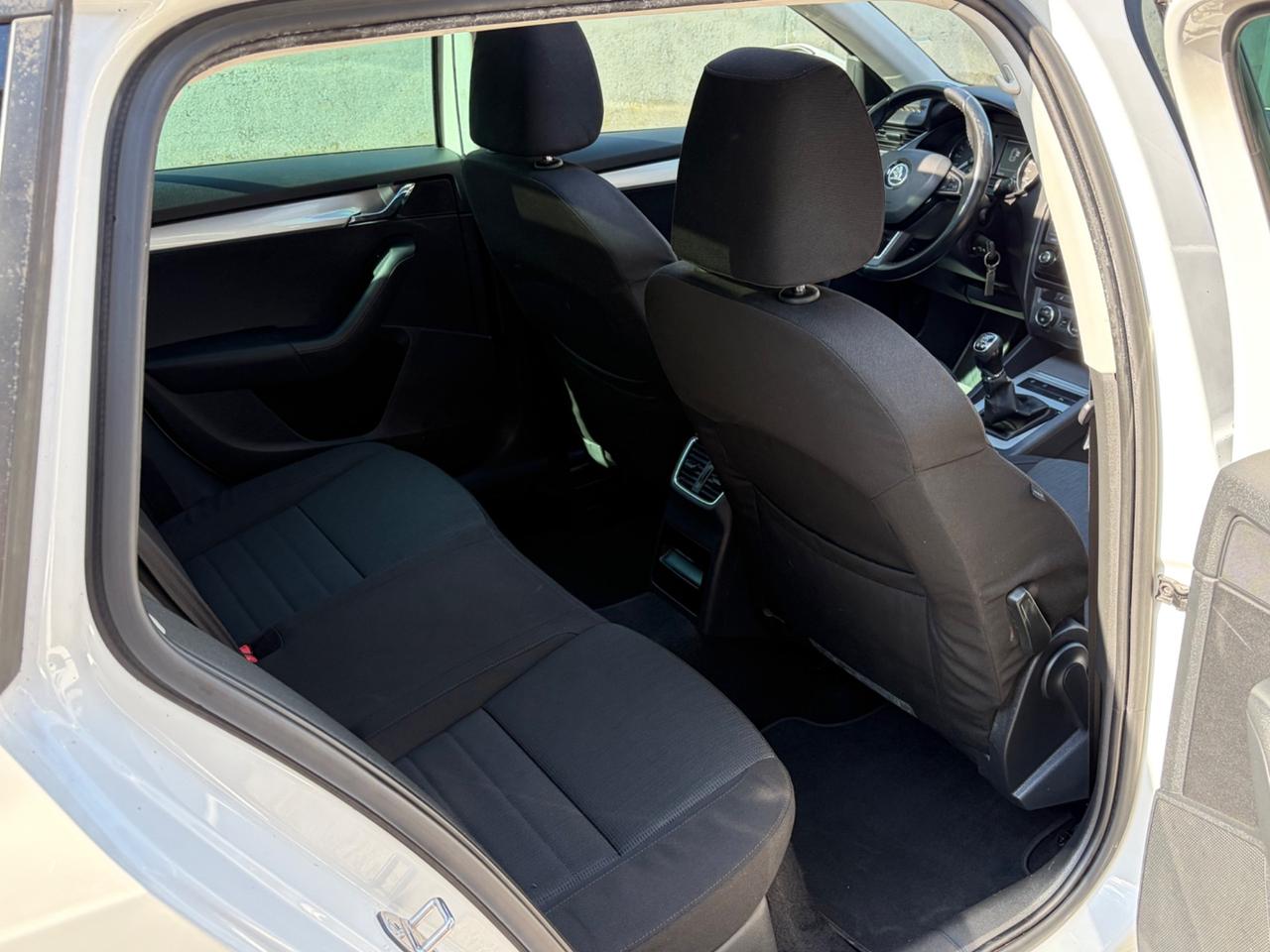 Skoda Octavia 2.0 TDI CR 4x4 Wagon Executive