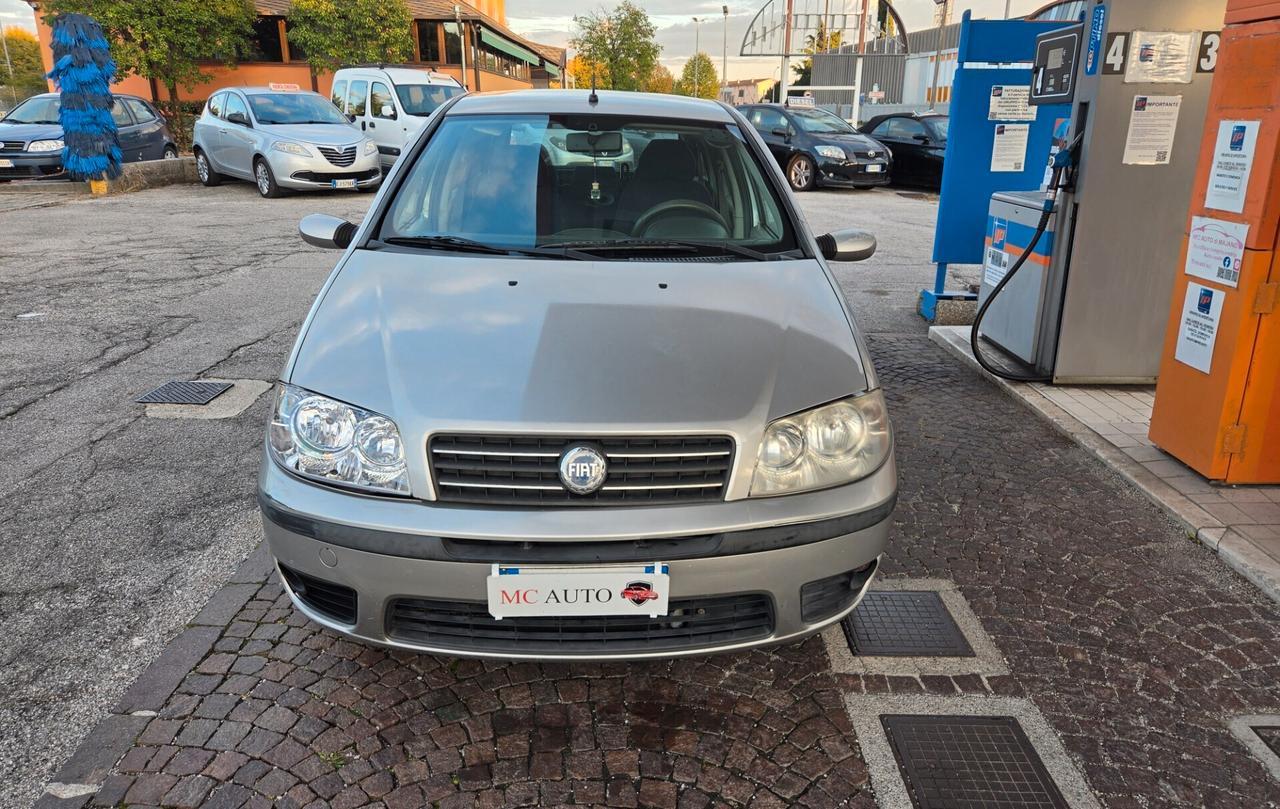 Fiat Punto 1.3mtj 5p anno 2003 con 342.000km Neopatentati ok