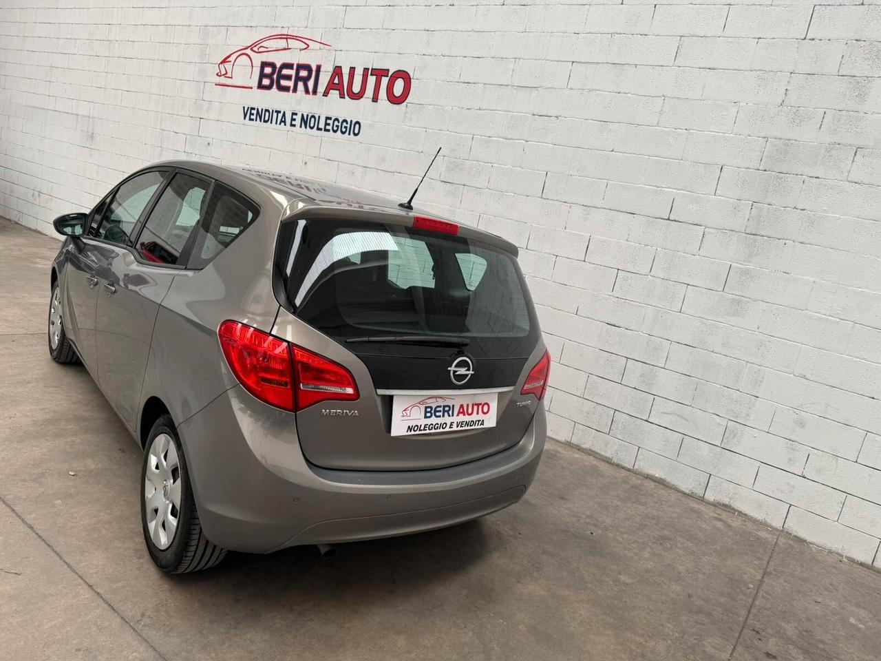 Opel Meriva allestimento cosmo