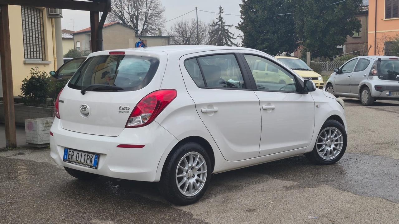Hyundai i20 1.2 5p. Econext Sound Edition