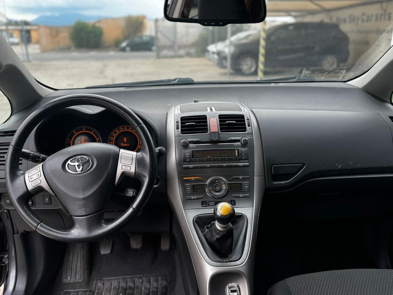 Toyota Auris 2.2 D-Cat 3 porte