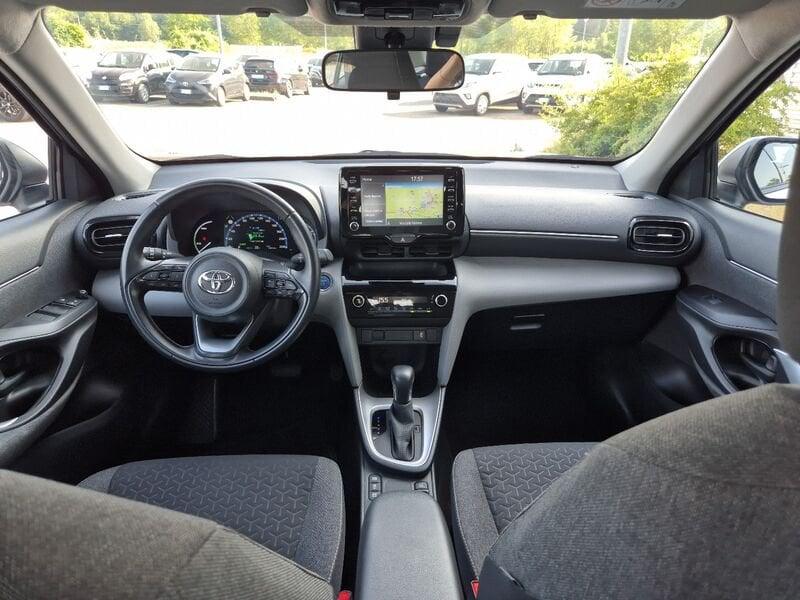 Toyota Yaris Cross 1.5 Hybrid 5p. E-CVT AWD-i Business