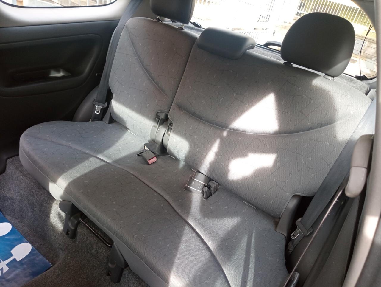 Toyota Yaris 1.0i 16V cat 3 porte Sol prov nord