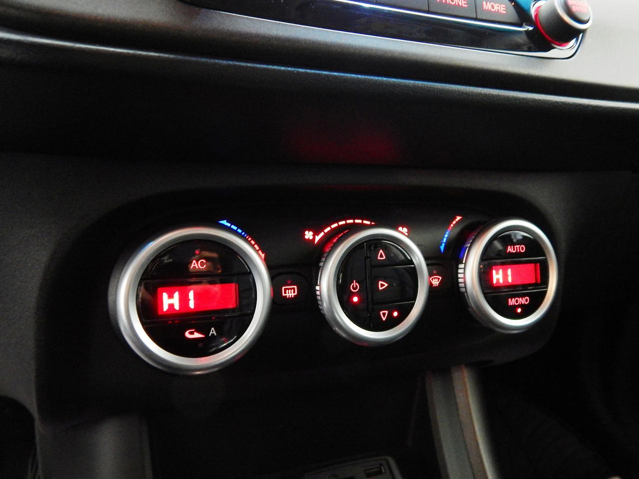 Alfa Romeo Giulietta 1.6 jtdm Distinctive 120cv NAVI-PELLE-PARK-LED