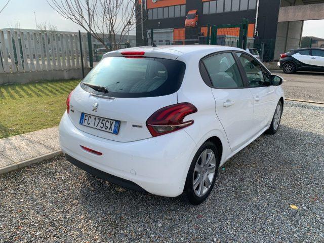 PEUGEOT 208 1° serie PureTech 82 5 porte Allure