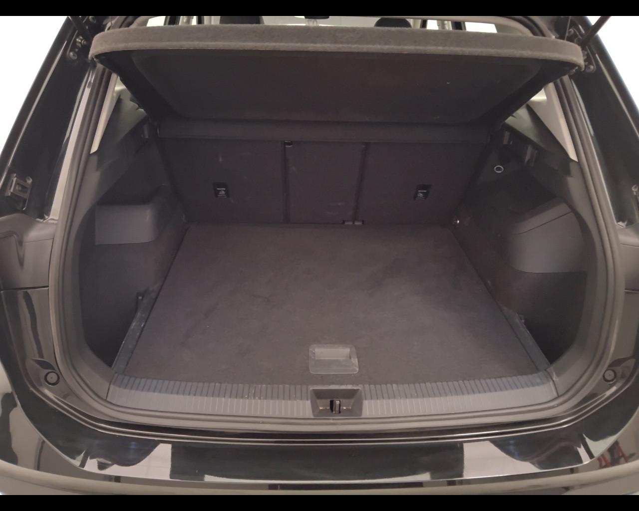 VOLKSWAGEN Tiguan III 2024 - Tiguan 2.0 tdi Life 150cv dsg