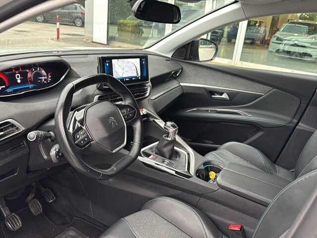 Peugeot 3008 BlueHDi 130 S&S Allure Pack