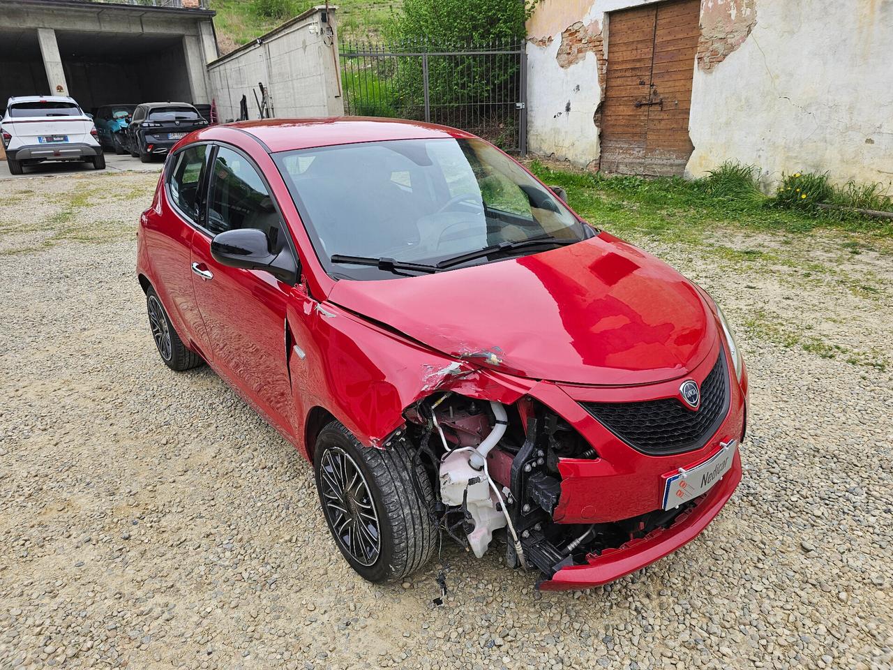 Lancia Ypsilon 1.0 FireFly 5 porte S&S Hybrid Ecochic Silver