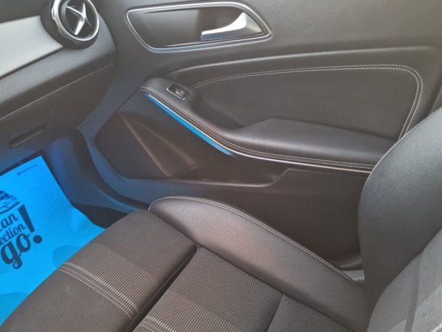 MERCEDES-BENZ GLA 200 d Automatic 4Matic Sport