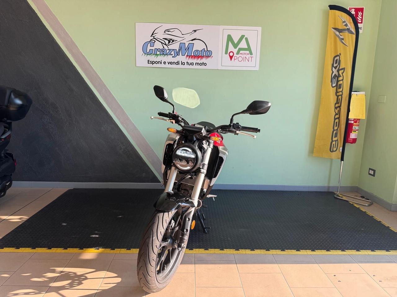 Honda CB 125 R *TUA A 48 EURO AL MESE CON FORMULA 50%