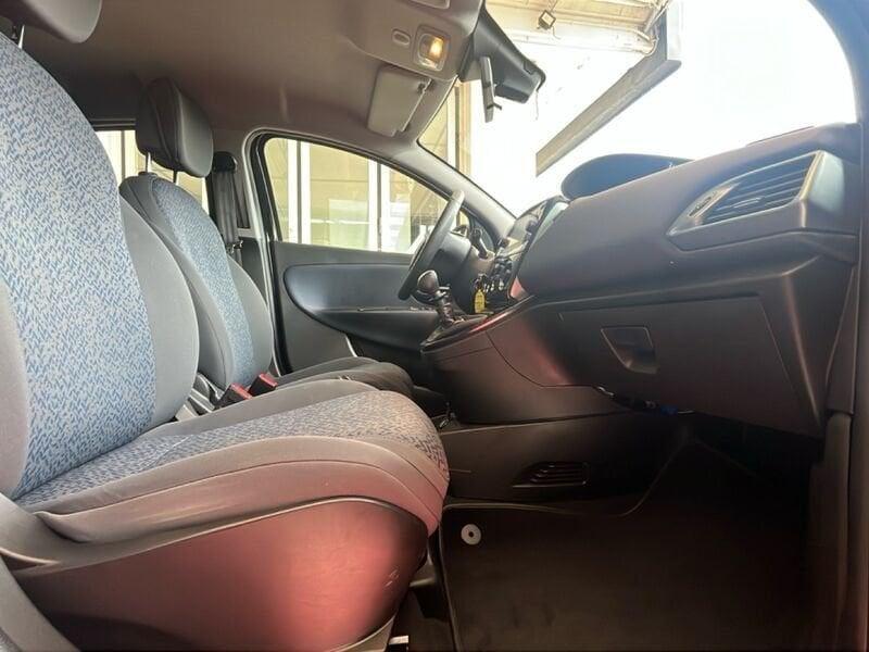 Lancia Ypsilon 1.0 FireFly 70cv Hybrid Silver