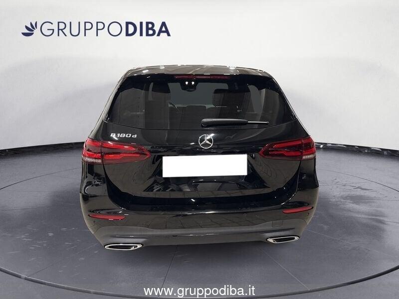 Mercedes-Benz Classe B - W247 2018 Diesel B 180 d Sport auto