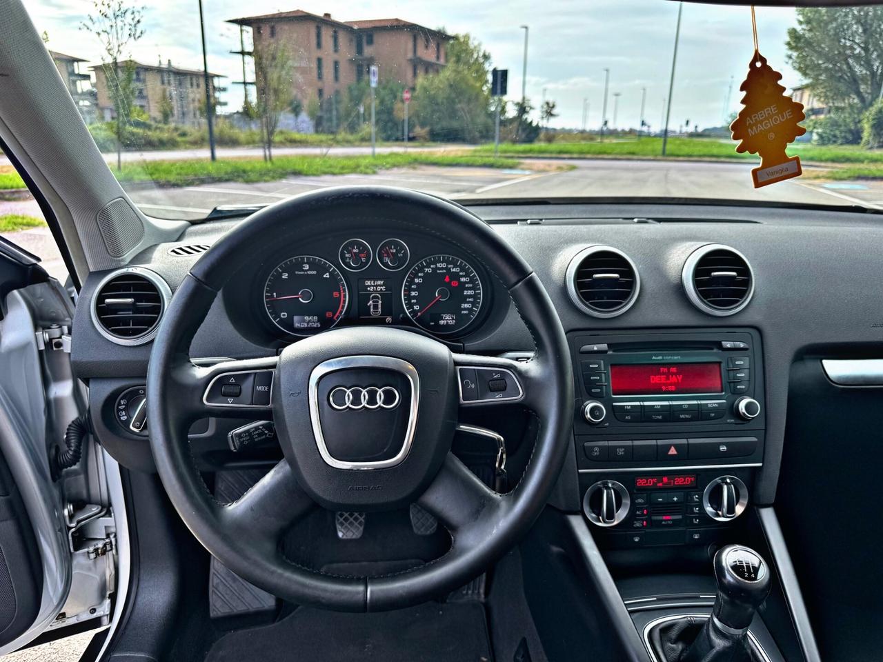 Audi A3 1.6 TDI 105 CV CR Attraction