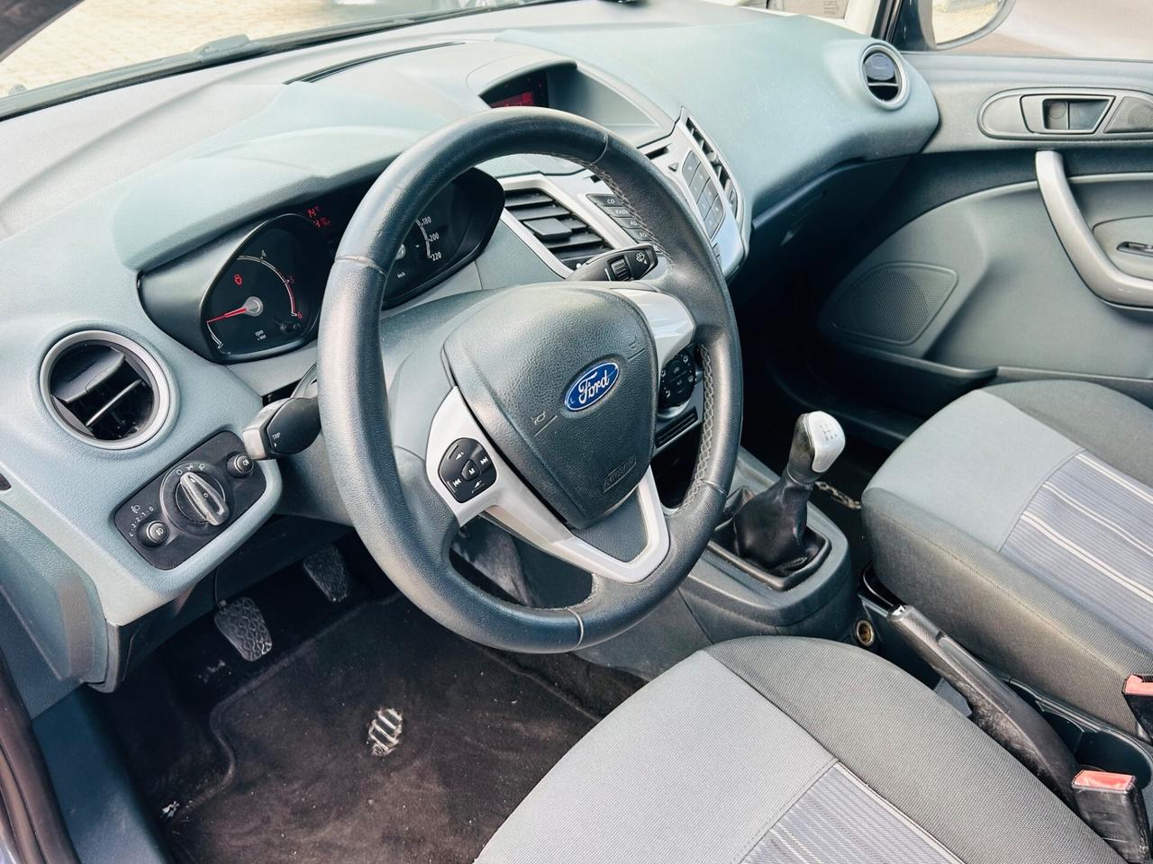 Ford Fiesta 1.4 TDCi 5p. Titanium
