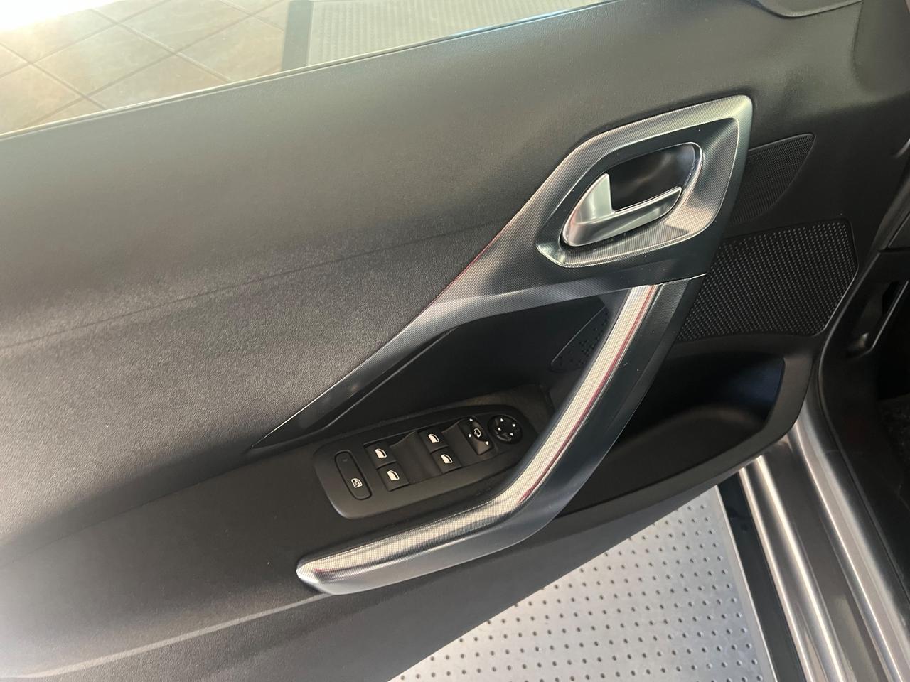 Peugeot 2008 PureTech Turbo 110 S&S Black Matt