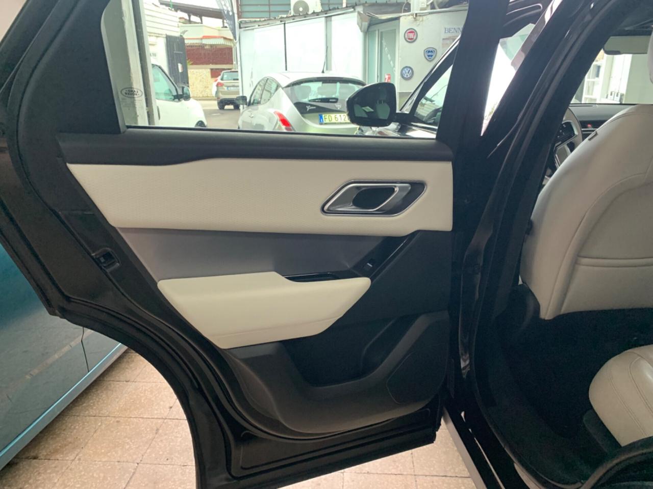 Land Rover Range Velar 2.0D I4 204 CV R-Dynamic HSE