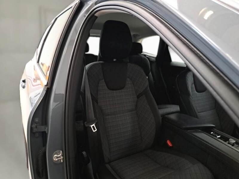 Volvo XC 60 2.0 B4 197CV AWD HYBRID/DIESEL **PREZZO REALE**