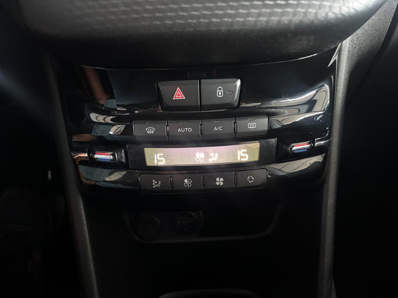 Peugeot 208 1.2 BENZINA 60KW 82CV Allure NEOPATENTATO