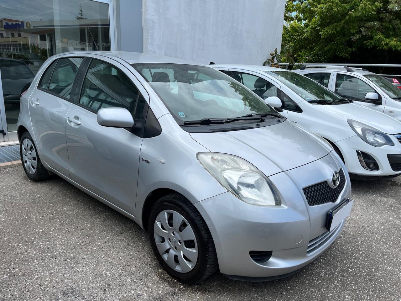 Toyota Yaris 1.4 D-4D 5 porte Sol