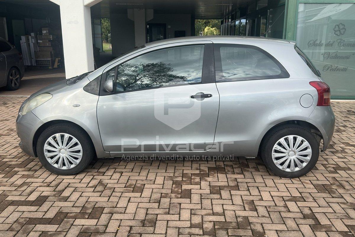 TOYOTA Yaris 1.3 3 porte Luna