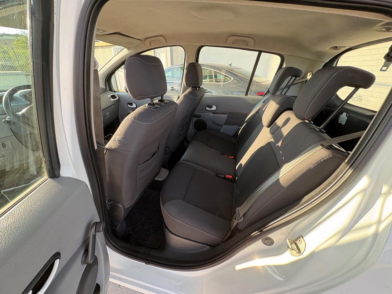 Renault Modus 1.5 dCi 75CV Wave