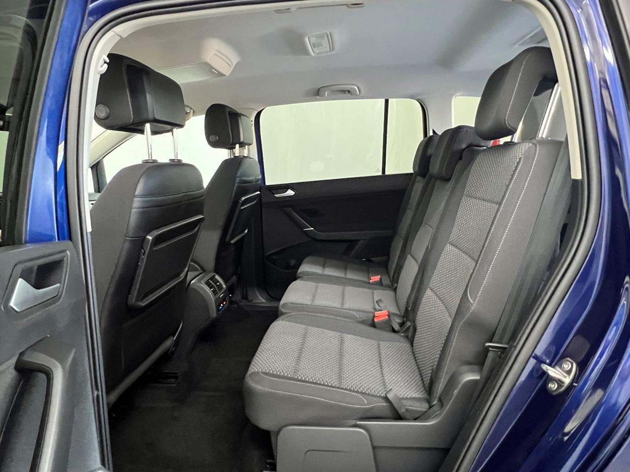 VOLKSWAGEN Touran III 2015 Touran 2.0 tdi Business dsg