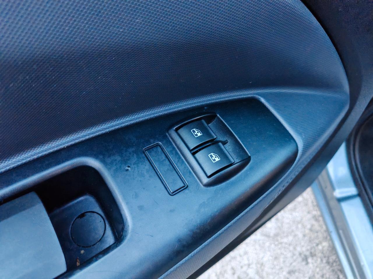 Fiat Dobló 1,6 diesel 02/2012 cv105