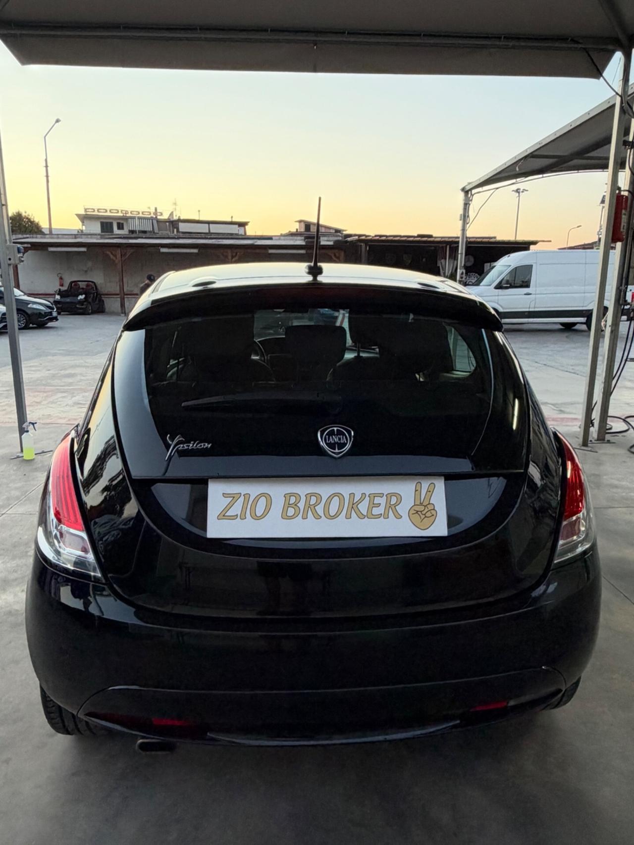 Lancia Ypsilon 1.2 69 CV 5 porte GPL Ecochic Platinum