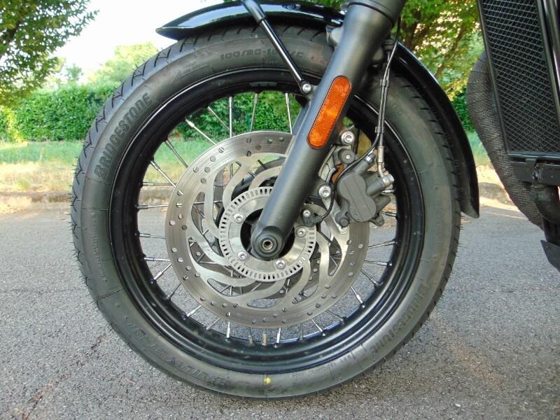 Triumph Bonneville T120 Black