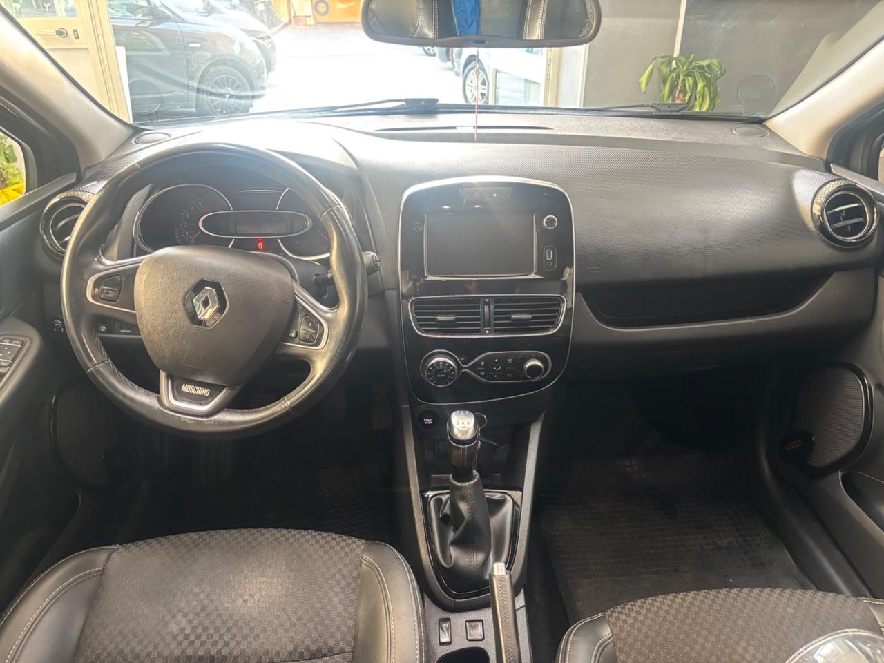 Renault Clio TCe 12V 90 CV GPL 5 porte Moschino Intens