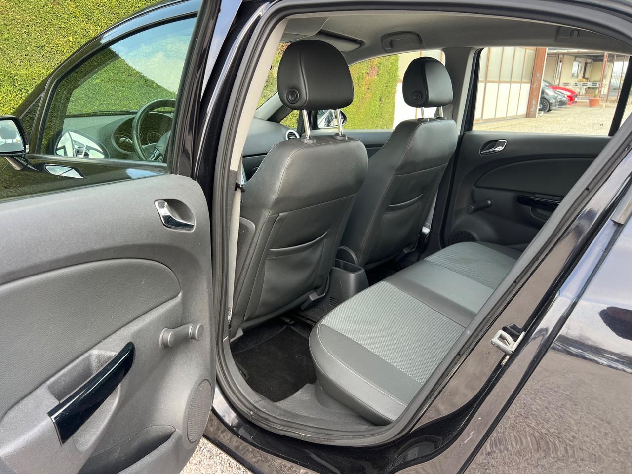 Opel Corsa 1.2 5 porte Enjoy