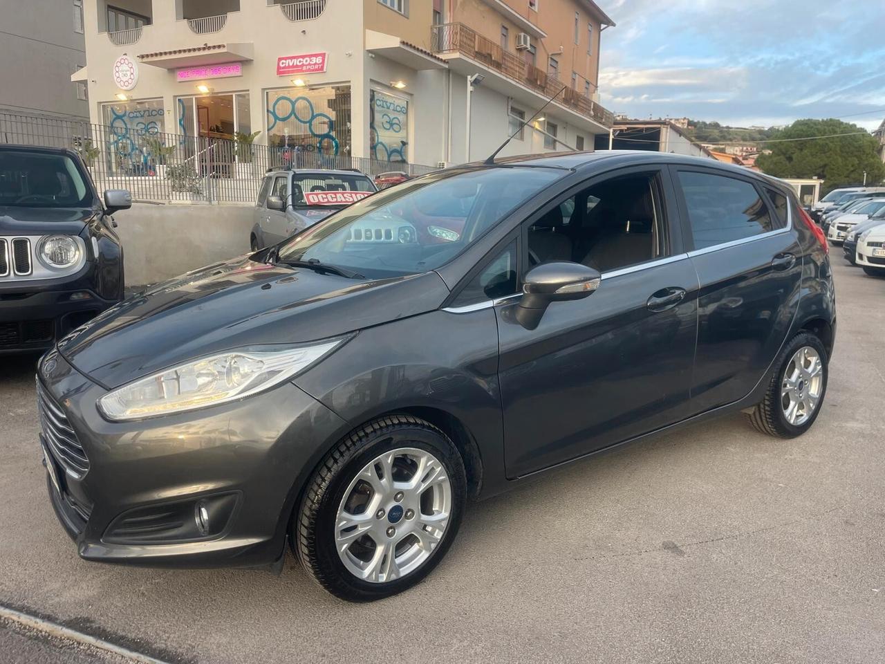 Ford Fiesta 1.4 5p. Bz. 95CV - GPL Titanium