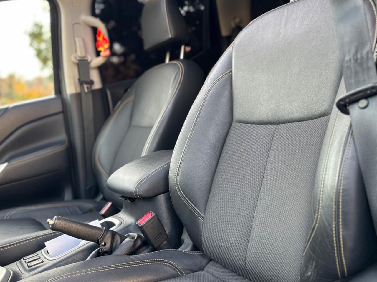 Nissan Navara 2.3 dCi 190 CV 7AT 4WD Double Cab N-Connecta