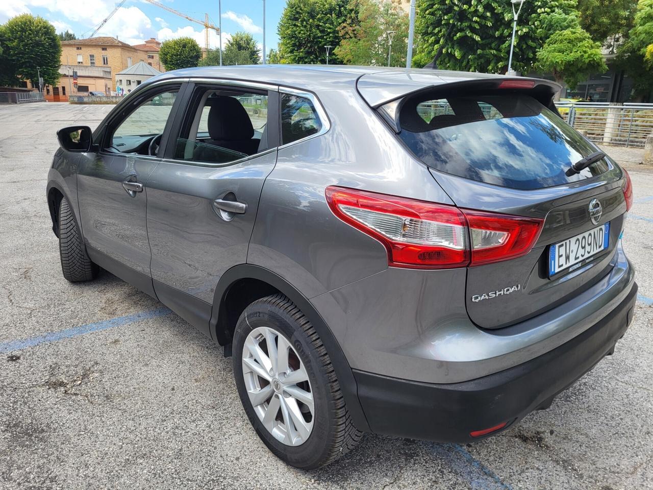 Nissan Qashqai 1,5 dCi-UNICO PROPR-NAVI-TELECAMERA